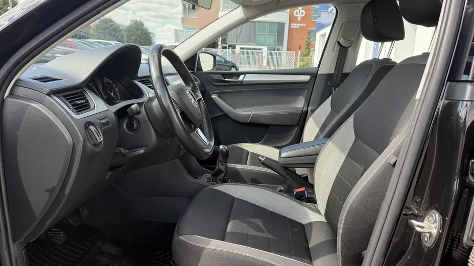 SKODA Rapid Rapid 1.0 TSI Ambition