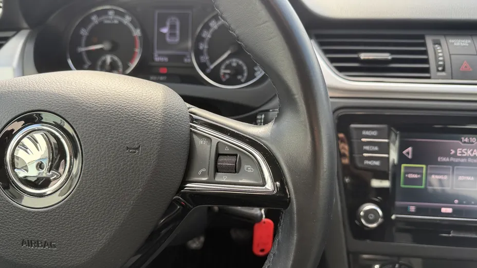 SKODA Rapid Rapid 1.0 TSI Ambition