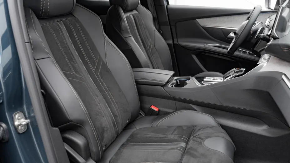 PEUGEOT 3008 3008 1.6 PureTech GT S&S EAT8