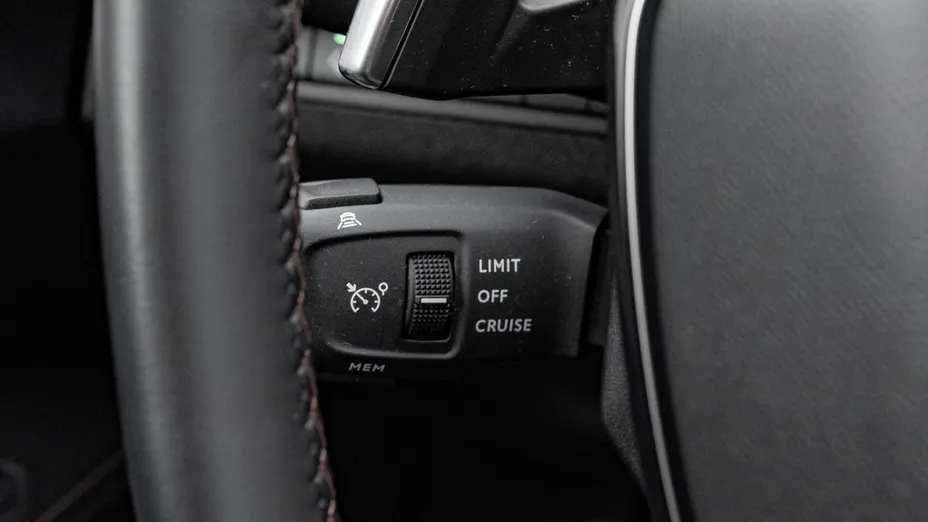 PEUGEOT 3008 3008 1.6 PureTech GT S&S EAT8