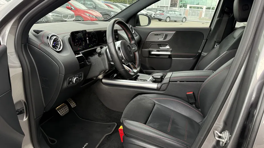 MERCEDES-BENZ EQA EQA 250 66.5kWh AMG Line
