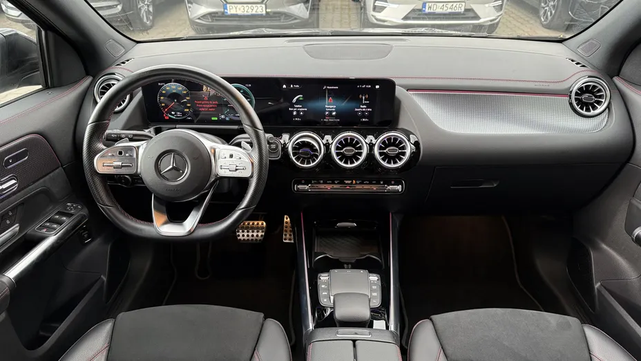 MERCEDES-BENZ EQA EQA 250 66.5kWh AMG Line
