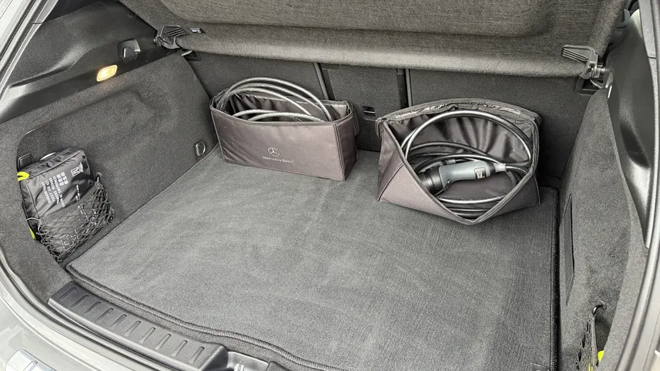 MERCEDES-BENZ EQA EQA 250 66.5kWh AMG Line