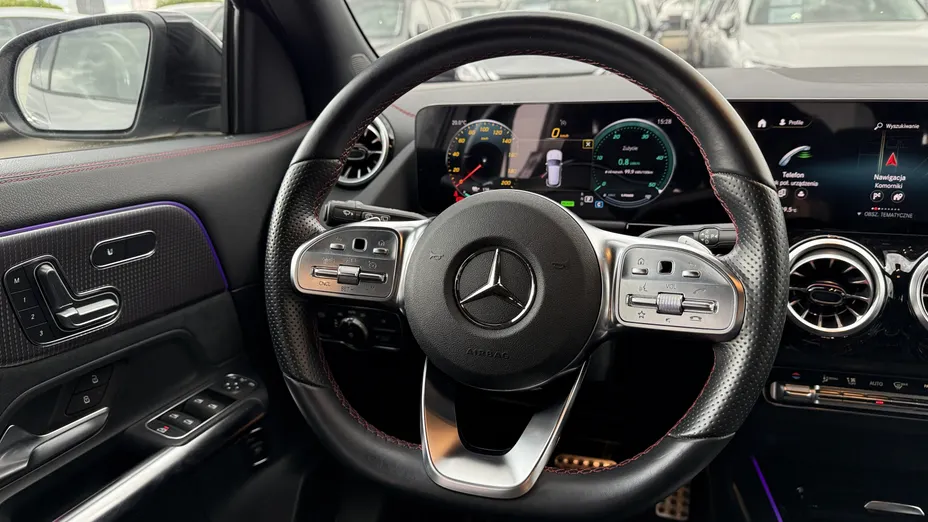 MERCEDES-BENZ EQA EQA 250 66.5kWh AMG Line