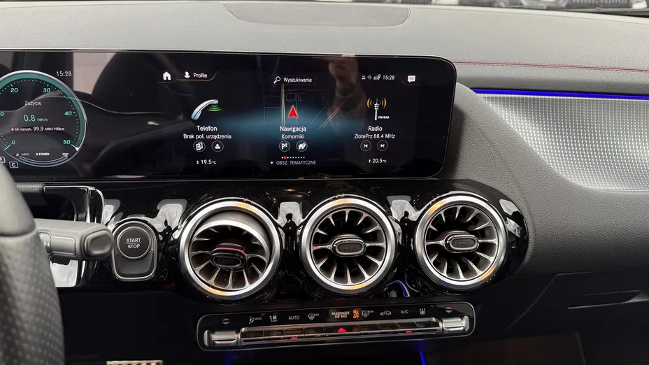 MERCEDES-BENZ EQA EQA 250 66.5kWh AMG Line