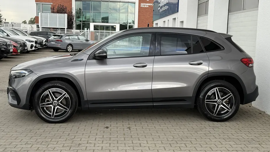 MERCEDES-BENZ EQA EQA 250 66.5kWh AMG Line