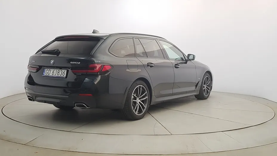 BMW Seria 5 520d xDrive mHEV M Sport sport-aut