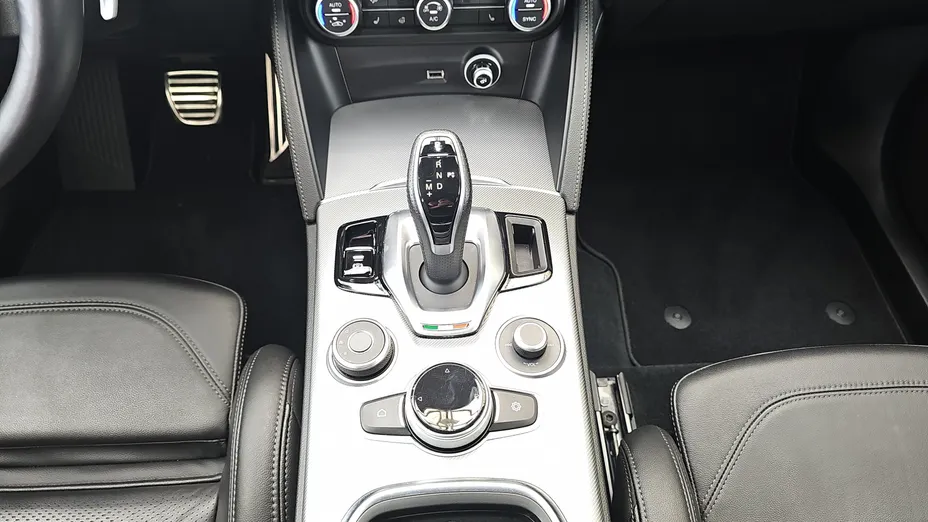ALFA ROMEO Stelvio Stelvio 2.0 Turbo Veloce Q4 aut