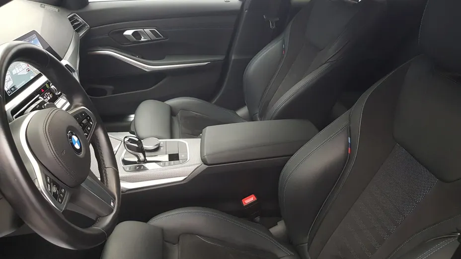 BMW Seria 3 320i M Sport sport-aut