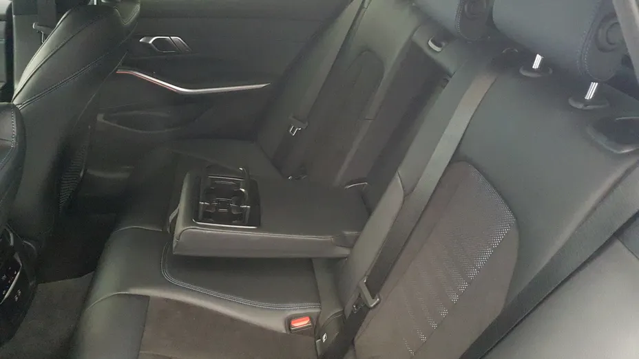 BMW Seria 3 320i M Sport sport-aut
