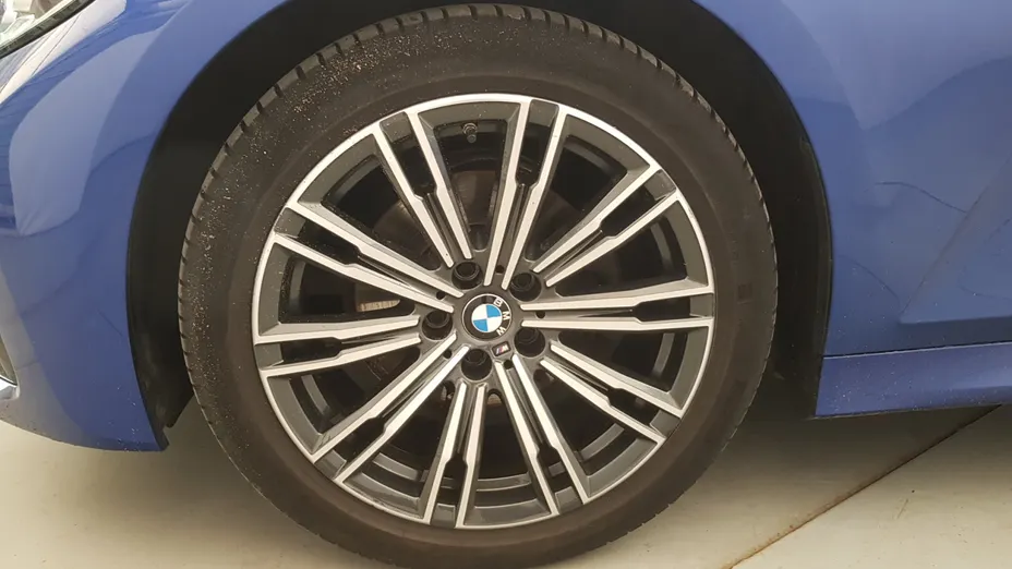 BMW Seria 3 320i M Sport sport-aut