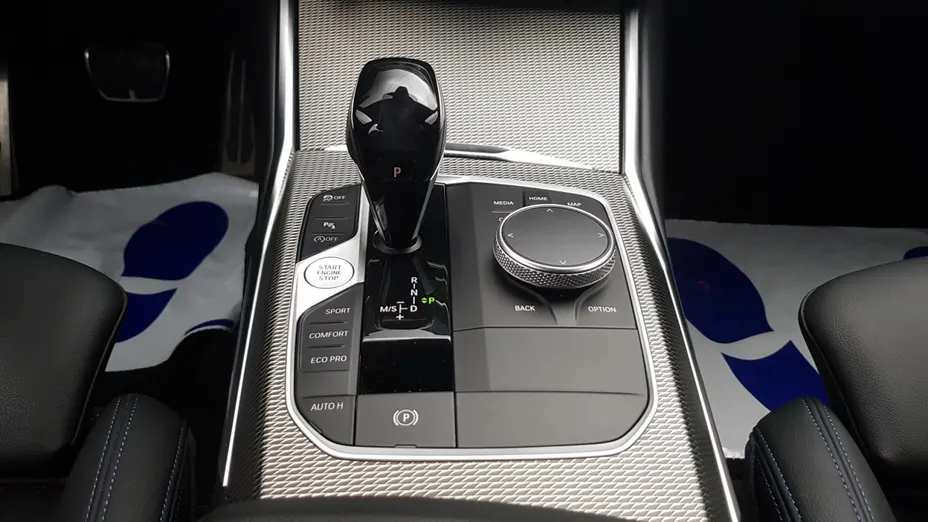 BMW Seria 3 320i M Sport sport-aut