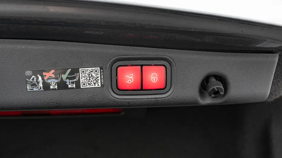 MERCEDES-BENZ E Klasa E 220 d 4-Matic AMG