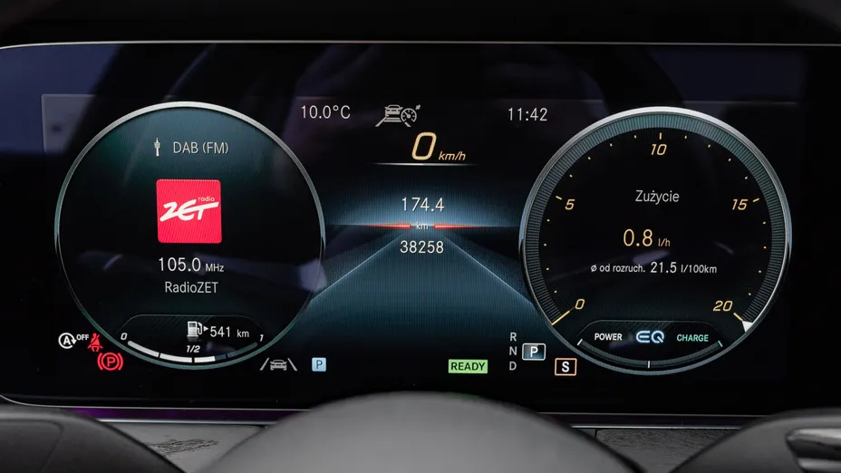 MERCEDES-BENZ E Klasa E 220 d 4-Matic AMG