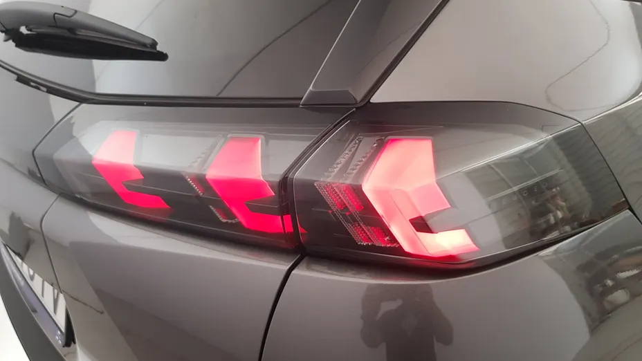 PEUGEOT 2008 2008 1.2 PureTech Allure Pack S&S EAT8