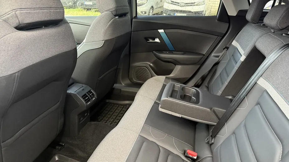 CITROEN C4 e-C4 EV136 50kWh Shine