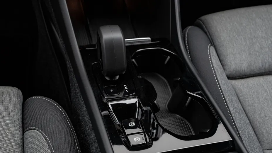 VOLVO XC40 XC40 B3 Plus Dark aut