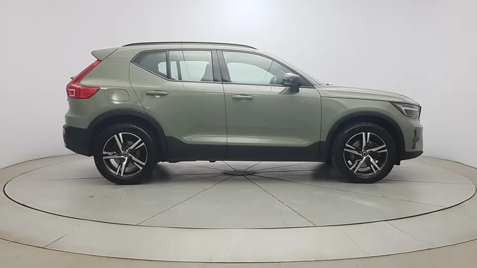 VOLVO XC40 XC40 B3 Plus Dark aut
