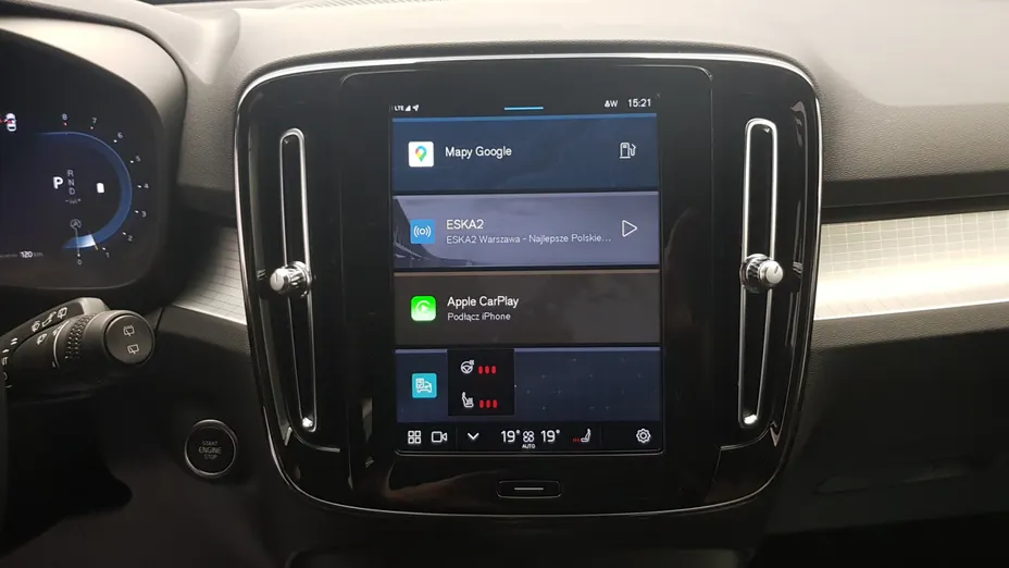 VOLVO XC40 XC40 B3 Plus Dark aut