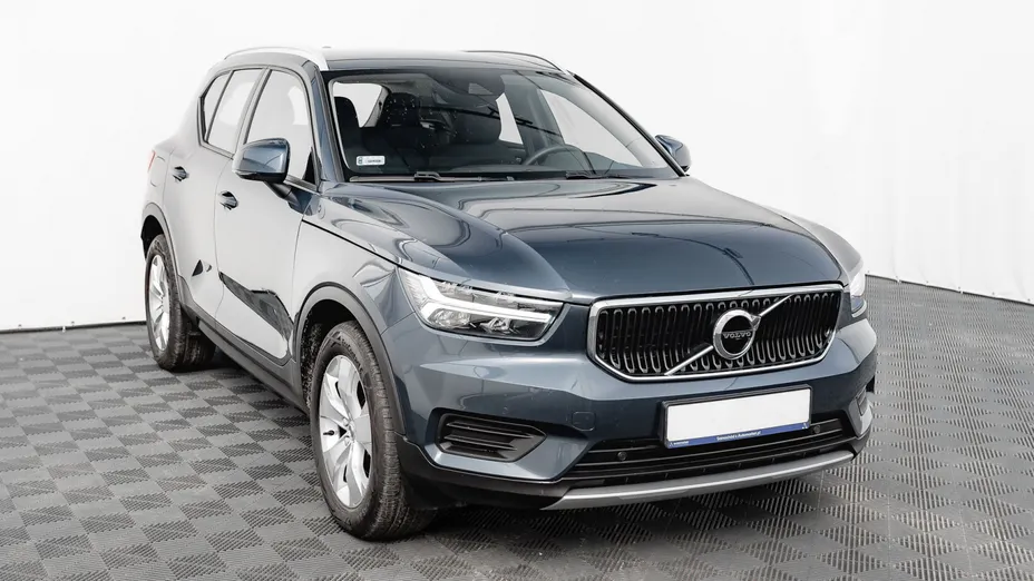 VOLVO XC40 XC40 T3 Momentum Pro aut