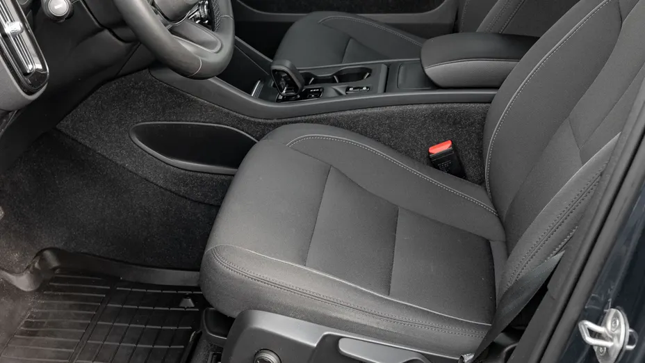 VOLVO XC40 XC40 T3 Momentum Pro aut