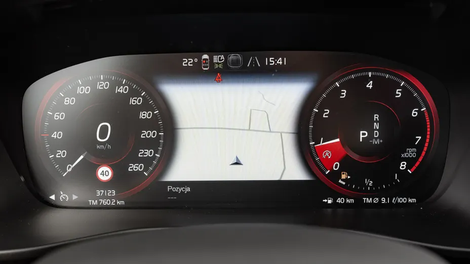 VOLVO XC40 XC40 T3 Momentum Pro aut