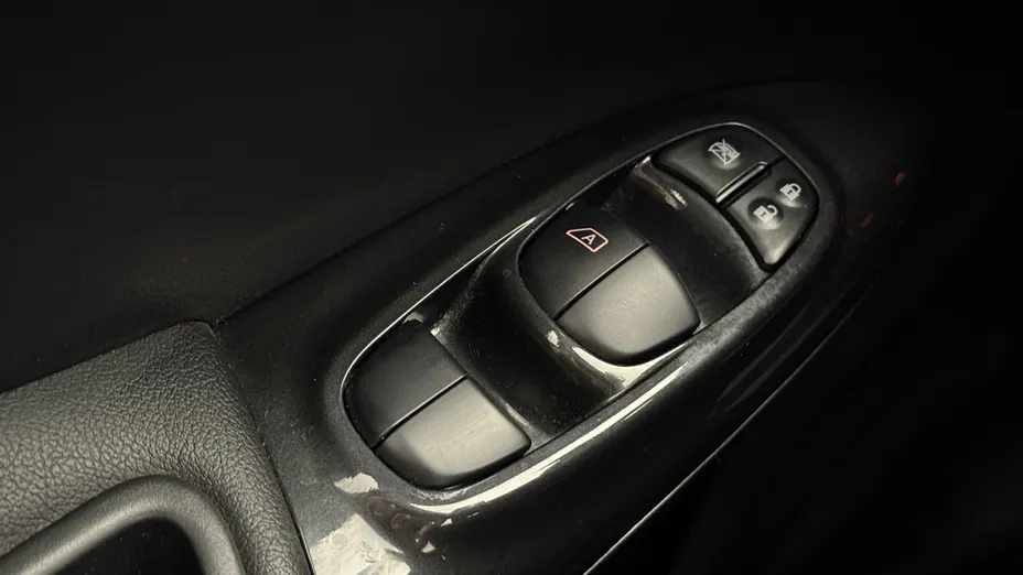 NISSAN Juke Juke 1.6 N-Connecta