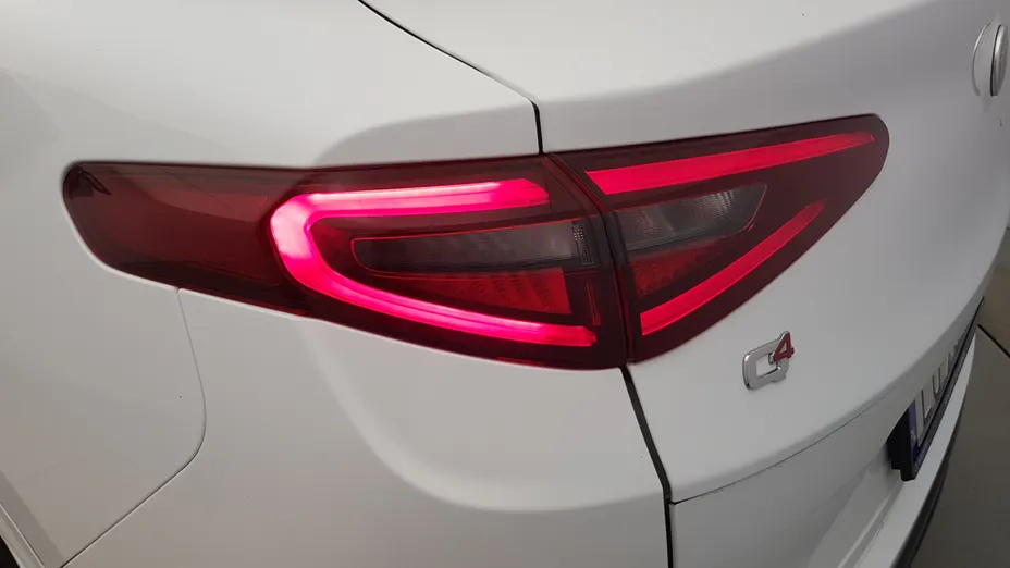ALFA ROMEO Stelvio Stelvio 2.0 Turbo Veloce Q4 aut