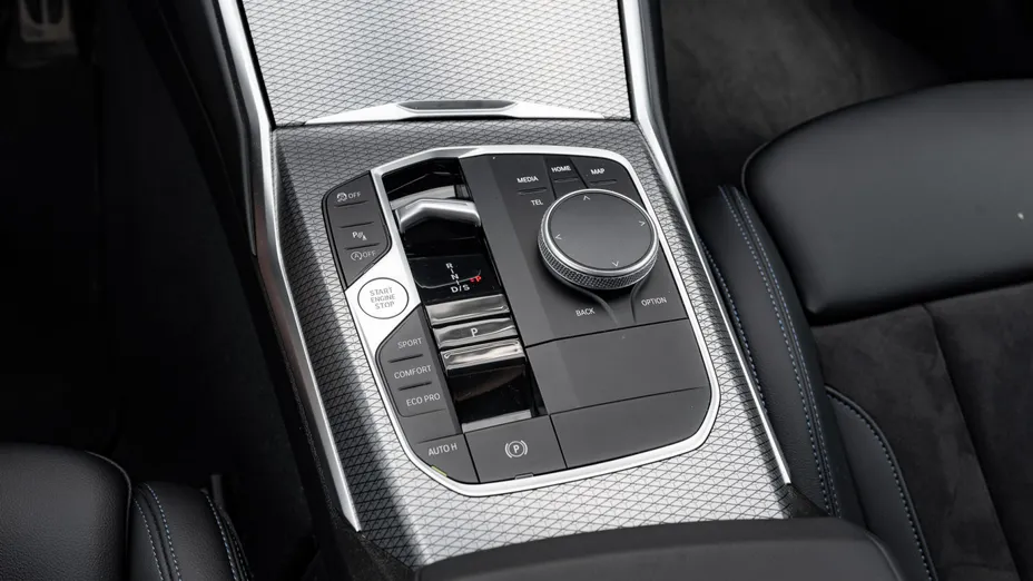BMW Seria 3 318i M Sport aut