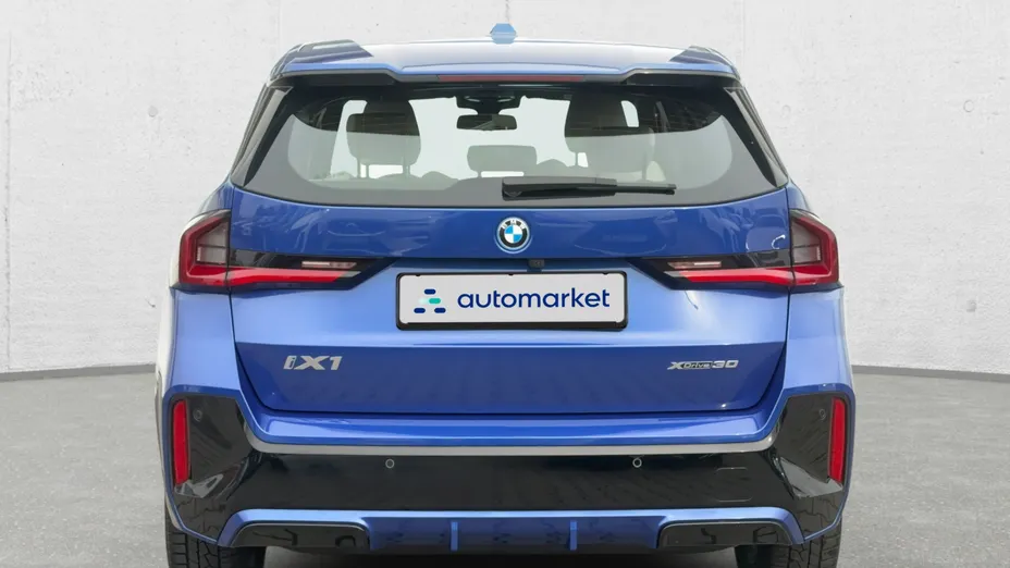 BMW iX1 iX1 xDrive30 66.5kWh M Sport