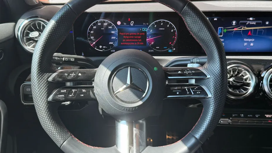 MERCEDES-BENZ A Klasa A 200 AMG Line 7G-DCT