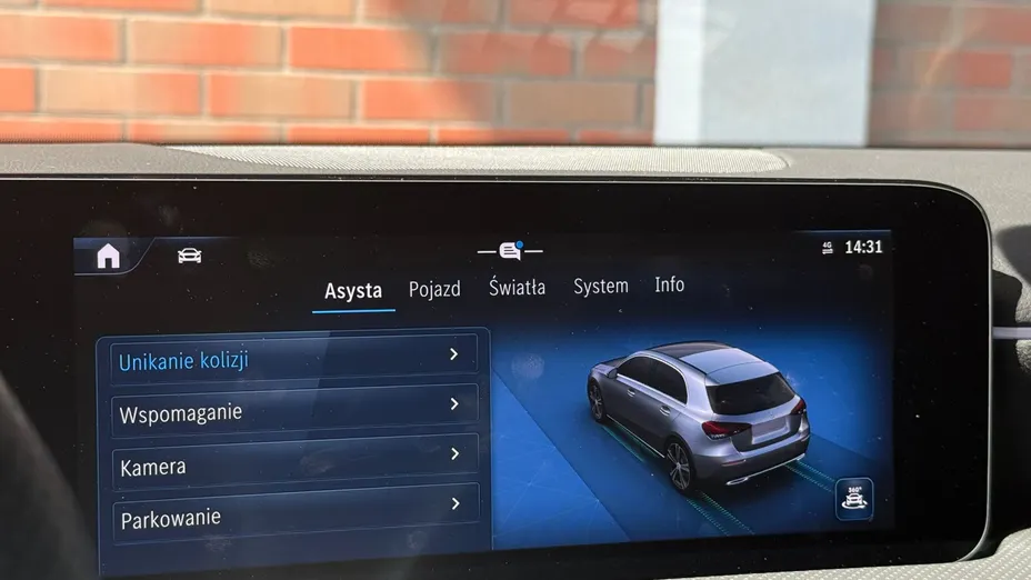 MERCEDES-BENZ A Klasa A 200 AMG Line 7G-DCT