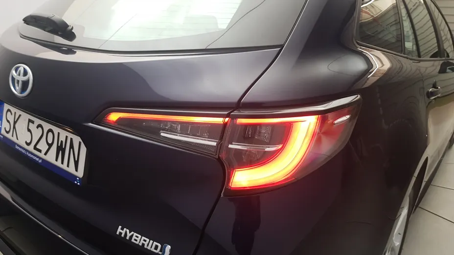 TOYOTA Corolla Corolla 2.0 Hybrid Comfort