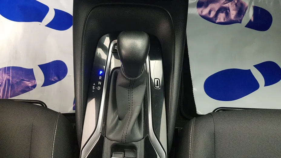 TOYOTA Corolla Corolla 2.0 Hybrid Comfort