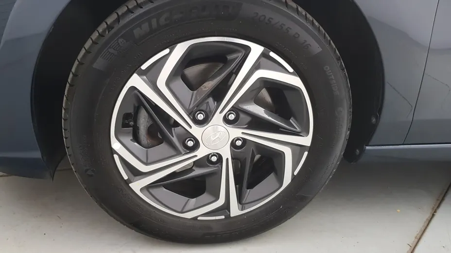 HYUNDAI i30 i30 1.5 DPI Comfort