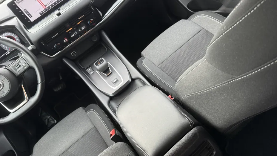 NISSAN Qashqai Qashqai 1.3 DIG-T mHEV N-Connecta Xtronic