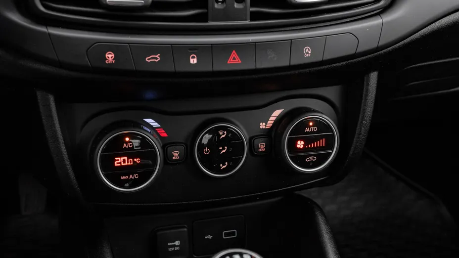 FIAT Tipo Tipo 1.4 16v Lounge EU6d