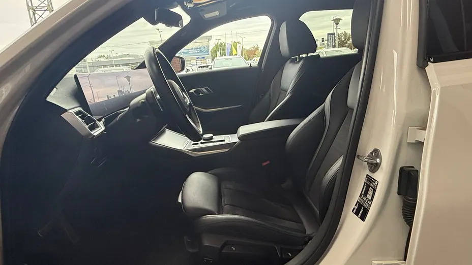 BMW Seria 3 318i M Sport aut