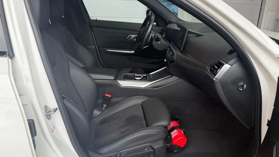 BMW Seria 3 318i M Sport aut