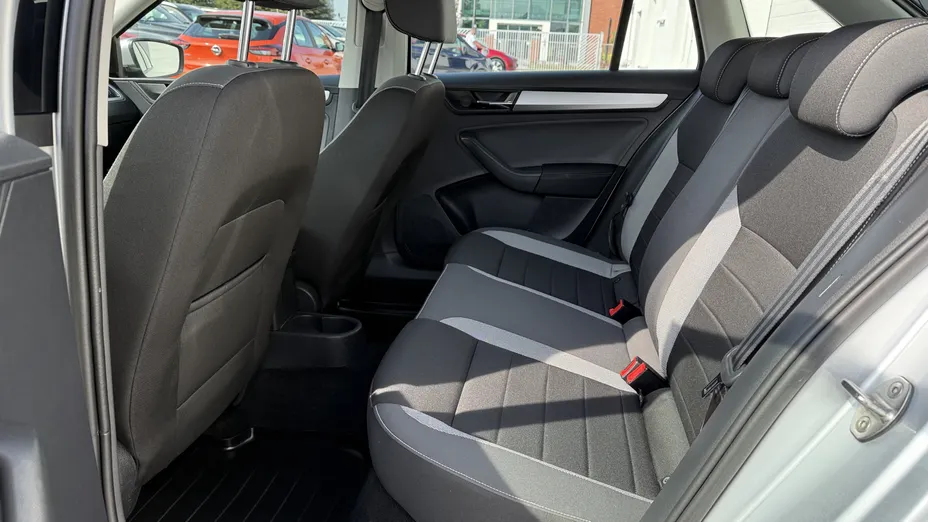SKODA Rapid Rapid Spb. 1.0 TSI Ambition