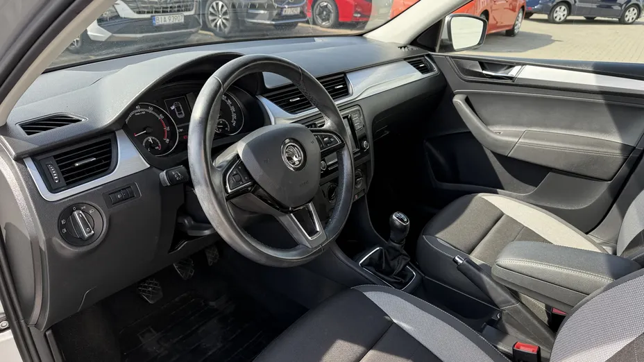 SKODA Rapid Rapid Spb. 1.0 TSI Ambition