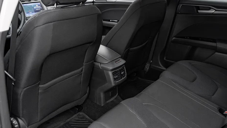 FORD Mondeo Mondeo 2.0 Hybrid Titanium