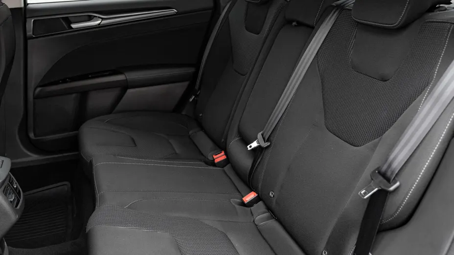 FORD Mondeo Mondeo 2.0 Hybrid Titanium