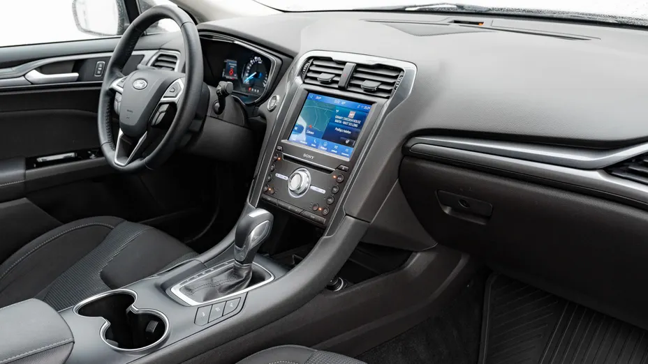 FORD Mondeo Mondeo 2.0 Hybrid Titanium