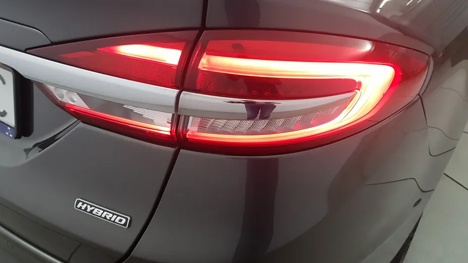 FORD Mondeo Mondeo 2.0 Hybrid Titanium