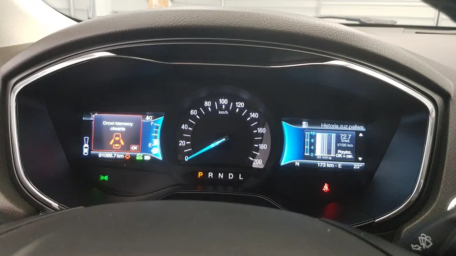 FORD Mondeo Mondeo 2.0 Hybrid Titanium