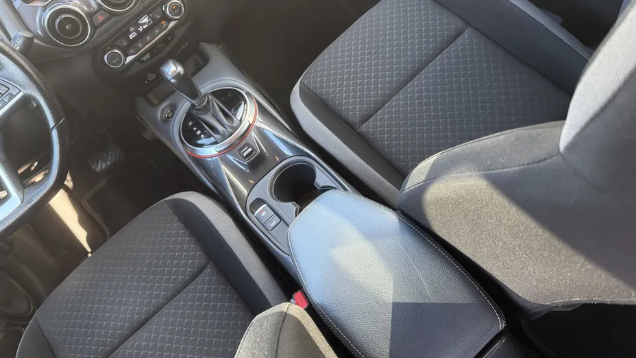 NISSAN Juke Juke 1.0 DIG-T N-Connecta DCT