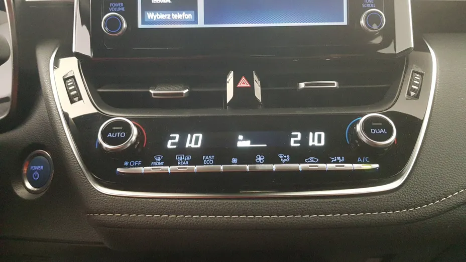TOYOTA Corolla Corolla 2.0 Hybrid Comfort