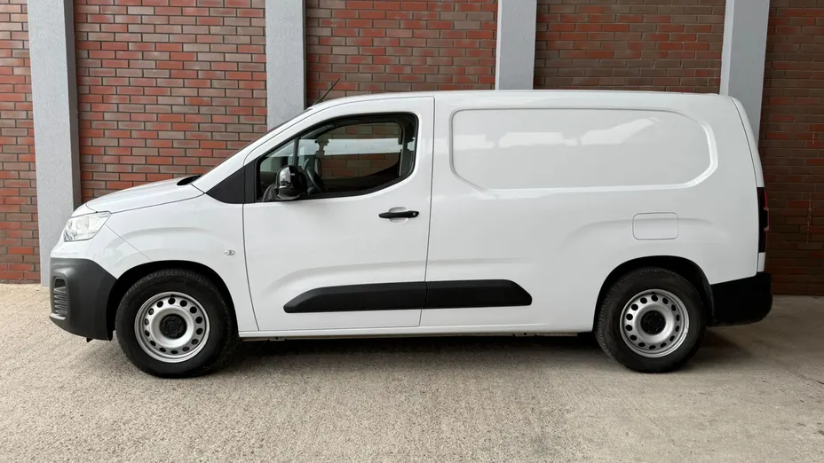 FIAT Doblo Cargo/Van Doblo Maxi Van EV