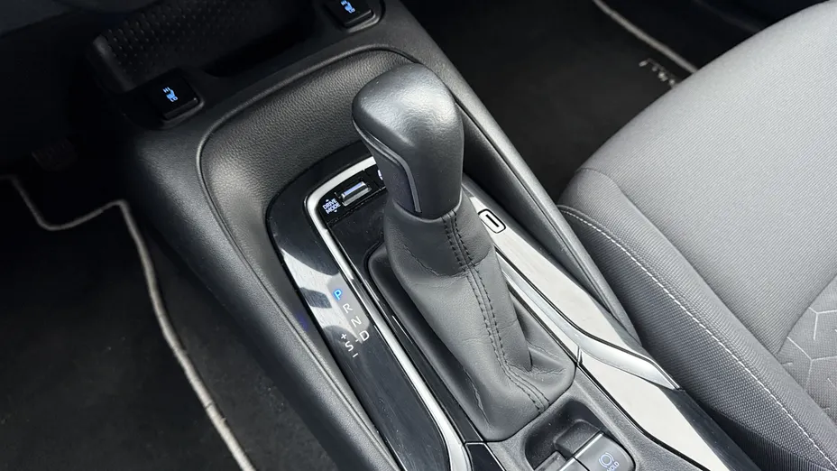 TOYOTA Corolla Corolla 2.0 Hybrid Comfort
